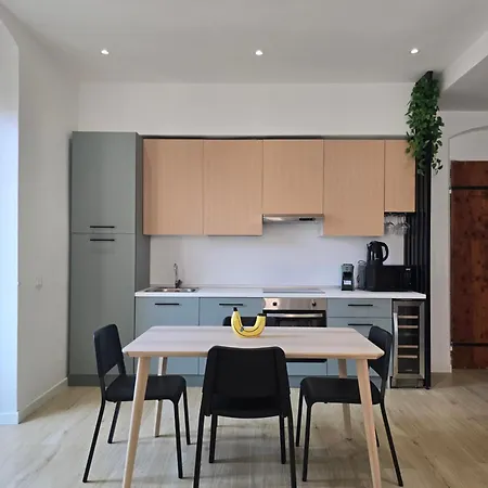 Ermanno S 5terre Stazione Centro Citta *